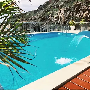 Tapahuga , Playa de Santiago (Isla de la Gomera) España